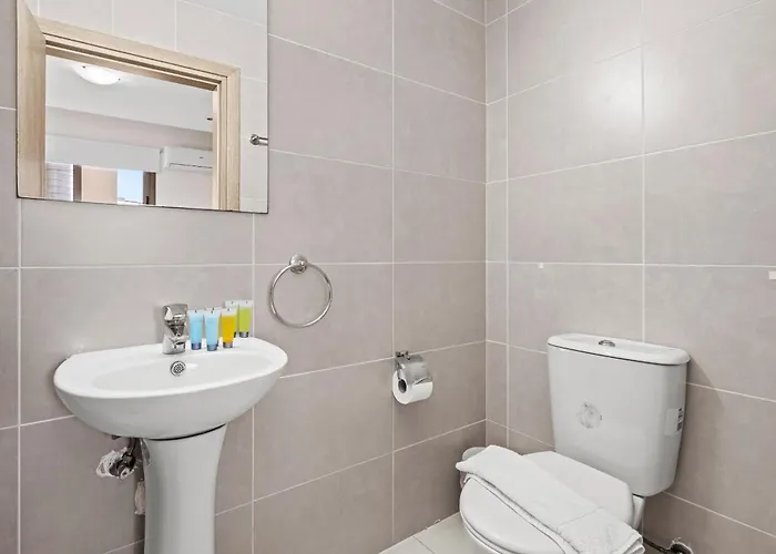 Downtown 2 Bedroom Flat Lárnaka