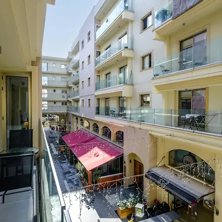 Downtown 2 Bedroom Flat Larnaca