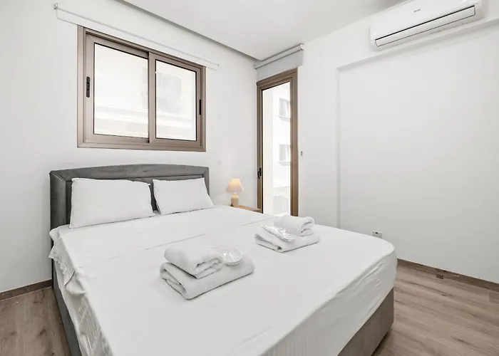 Downtown 2 Bedroom Flat Larnaca