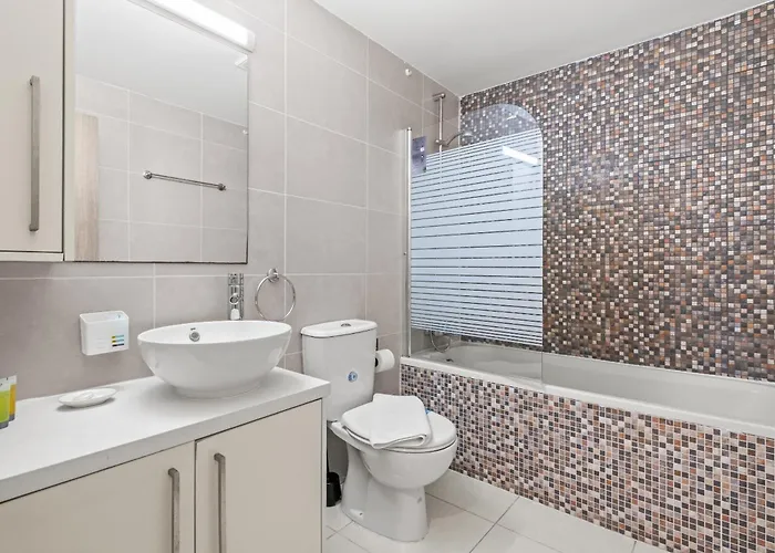 Apartment Downtown 2 Bedroom Flat *